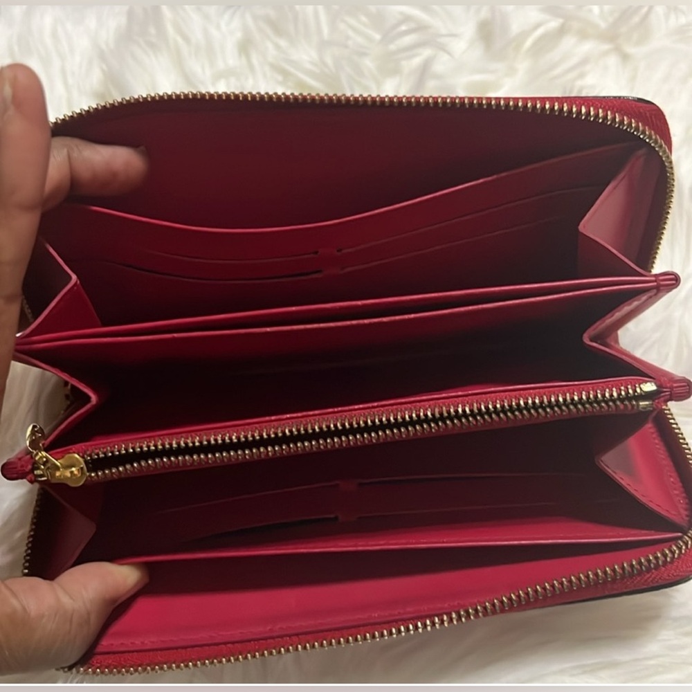Louis Vuitton Limited Edition Monogram Vernis Rose-Indien Red/Purple Wallet - Picture 11 of 11